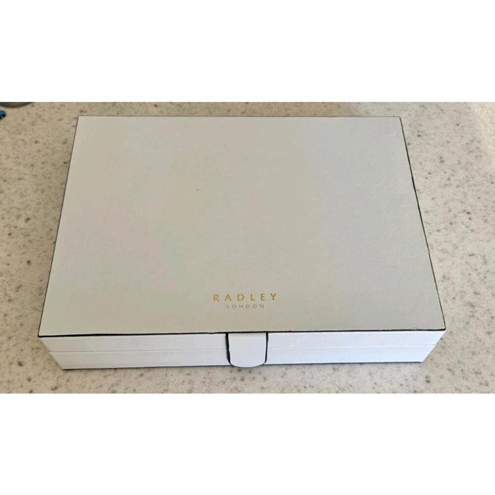 Radley London Jewelry Box White - Portable Travel Micro Suede - NEW IN BAG - Picture 3 of 6